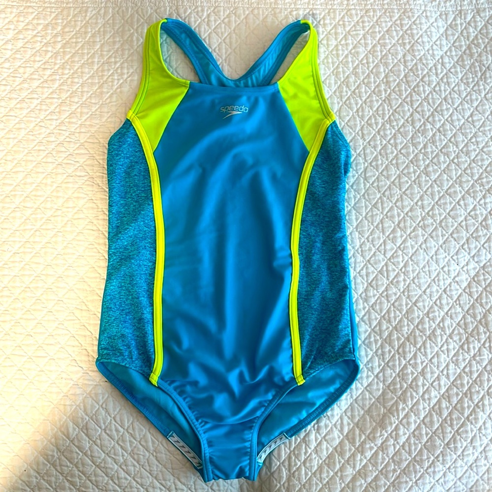 Girls size 14 L speedo swimsuit NWOT